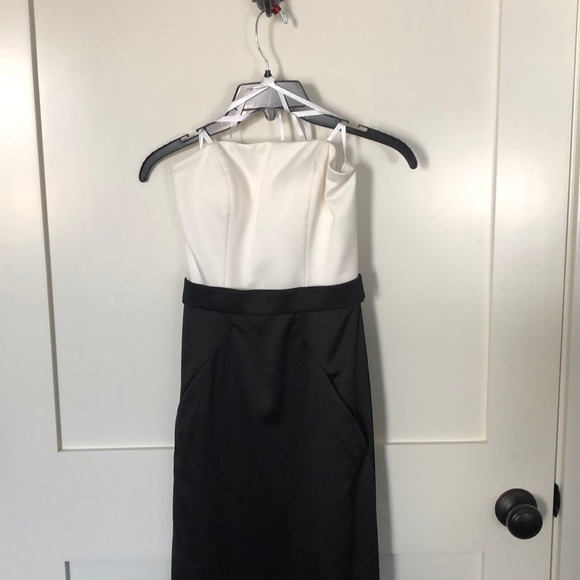 Prom dress - Picture 2 of 4